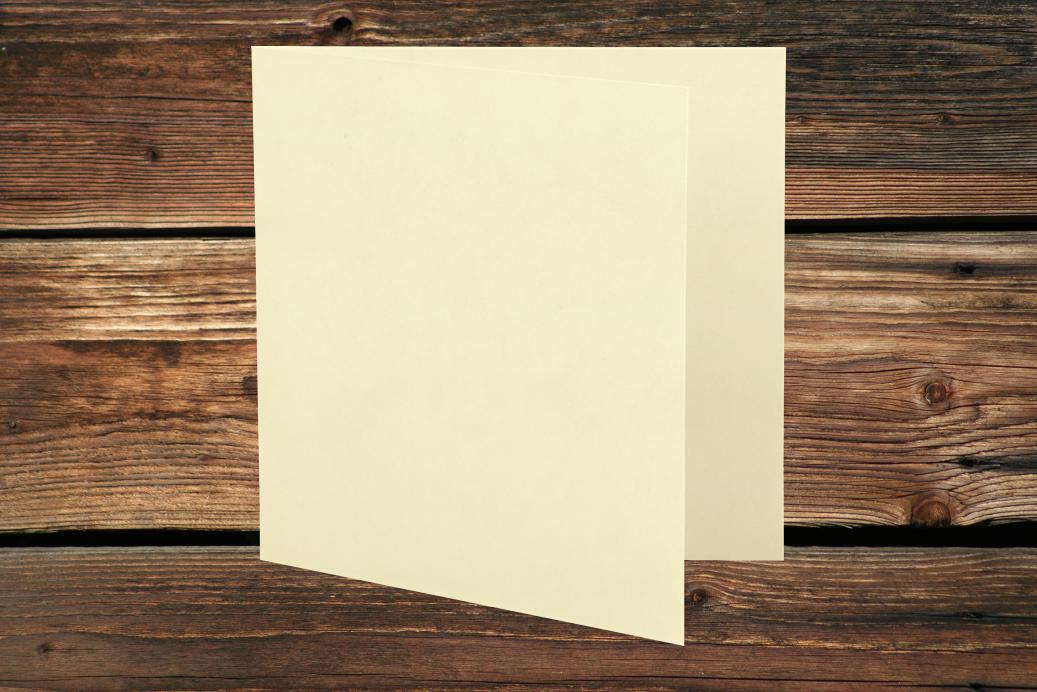 Klappkarten 110x110/220 mm Elfenbein 230 g/qm